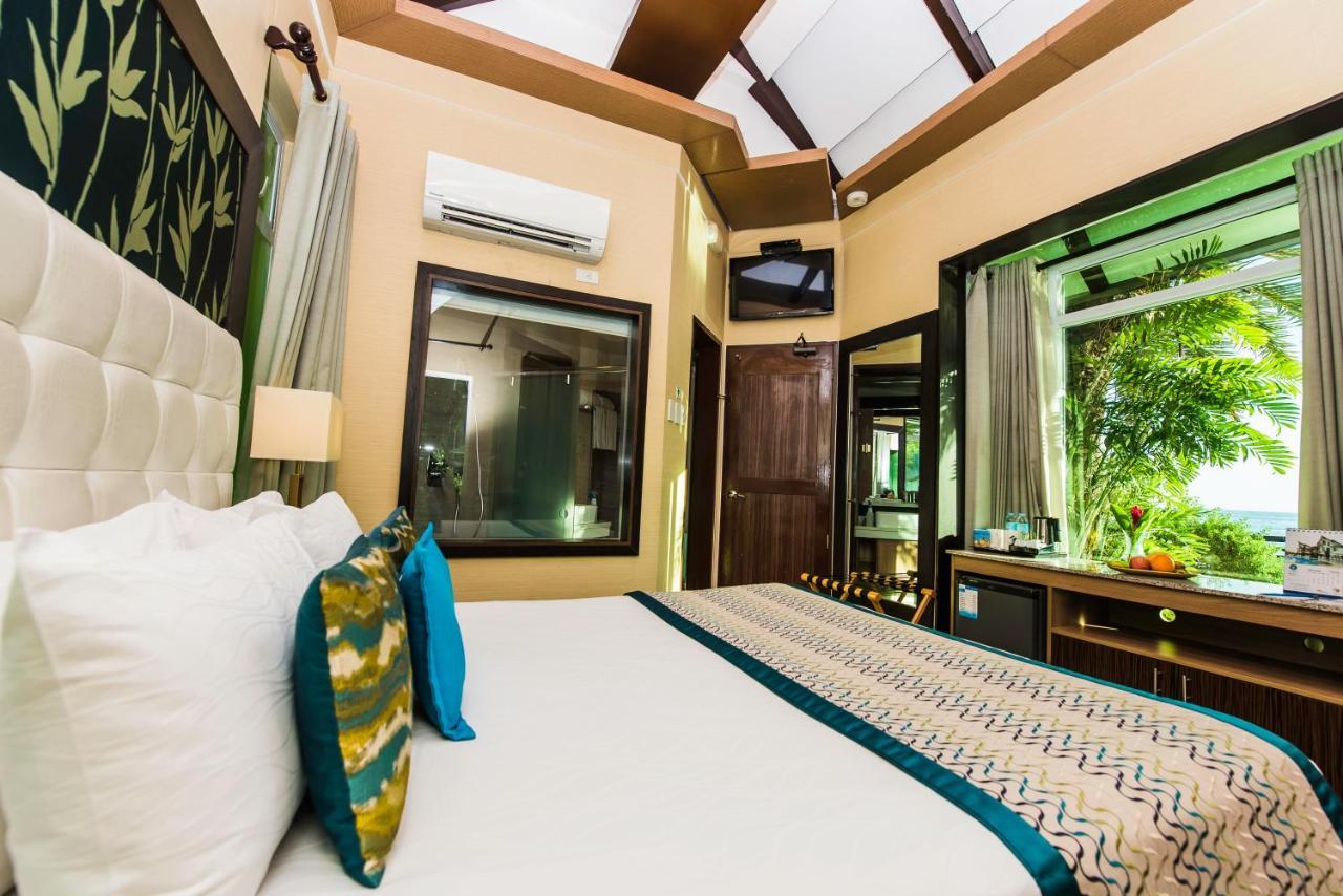 Acuatico Beach Resort & Hotel Inc. San Juan  Dış mekan fotoğraf