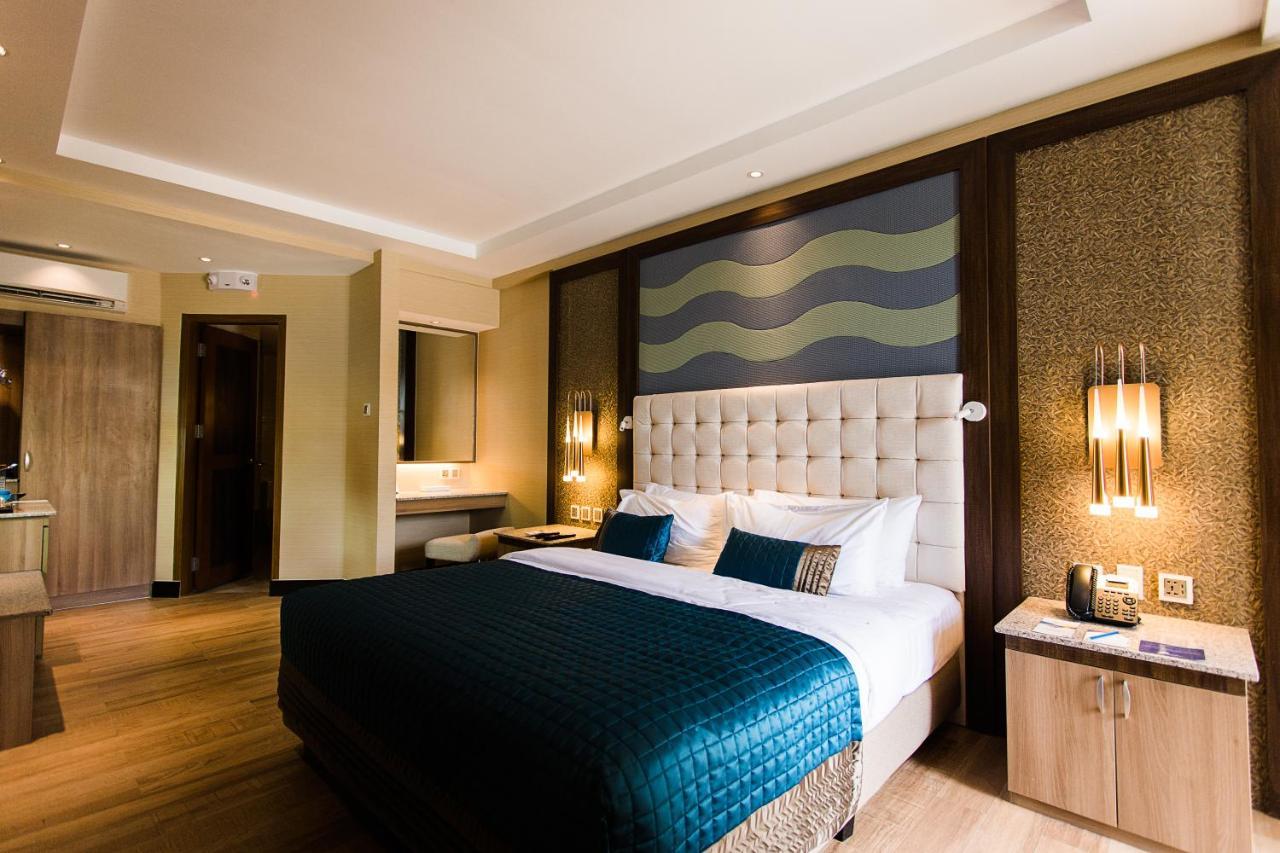 Acuatico Beach Resort & Hotel Inc. San Juan  Dış mekan fotoğraf